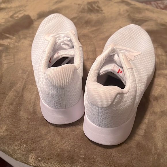 White MAITRIP Athletic Running shoes - Picture 4 of 5